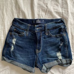 Hollister mid-rise advanced stretch shorts